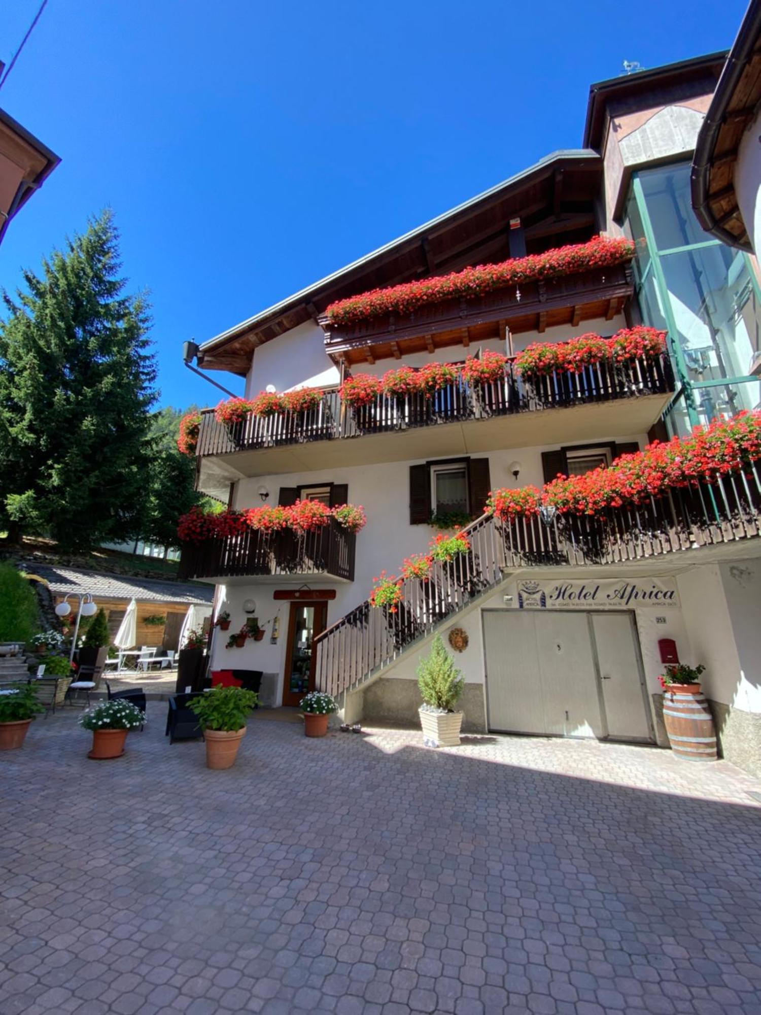 Albergo Aprica Garni Extérieur photo