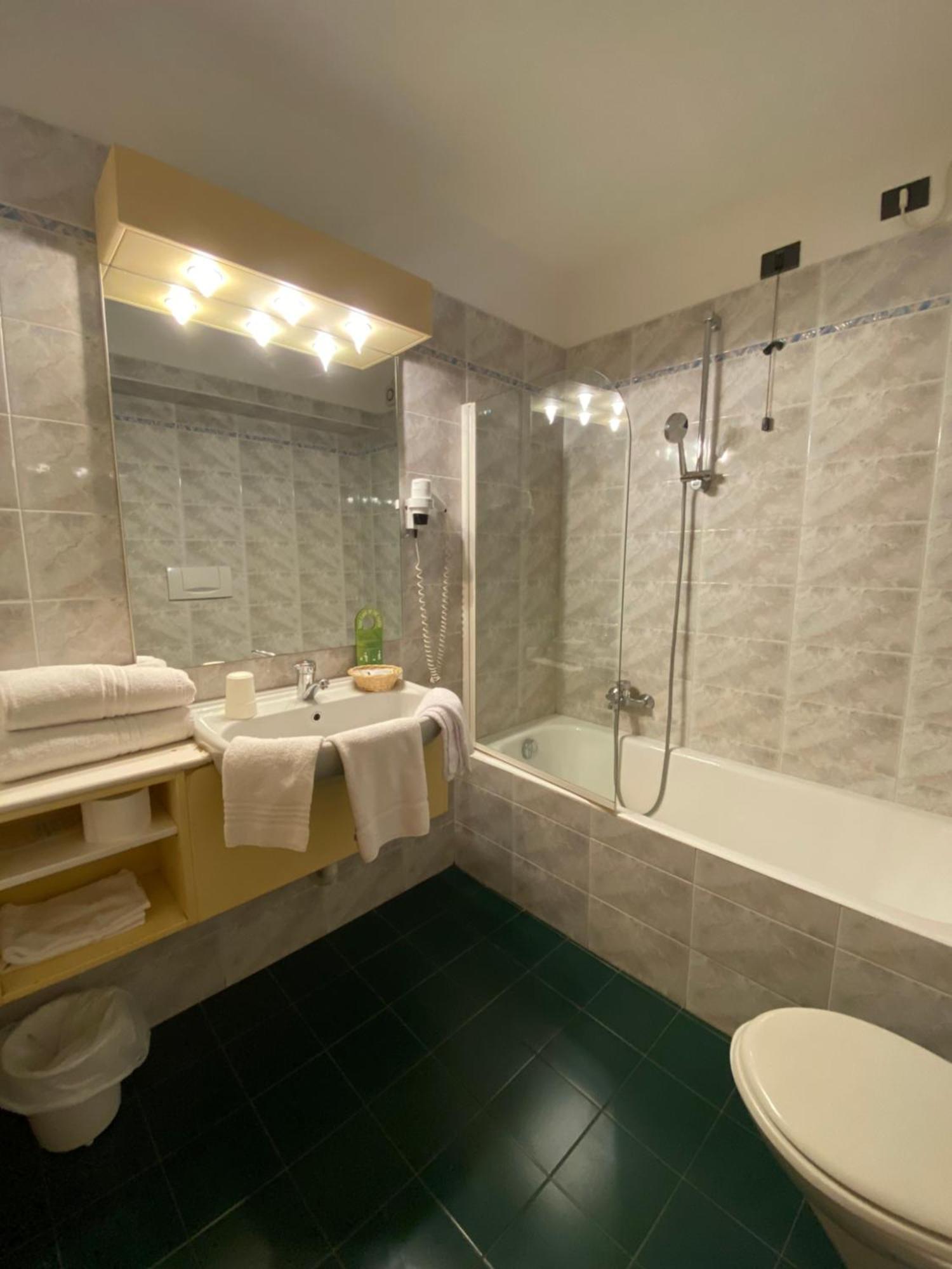 Albergo Aprica Garni Extérieur photo