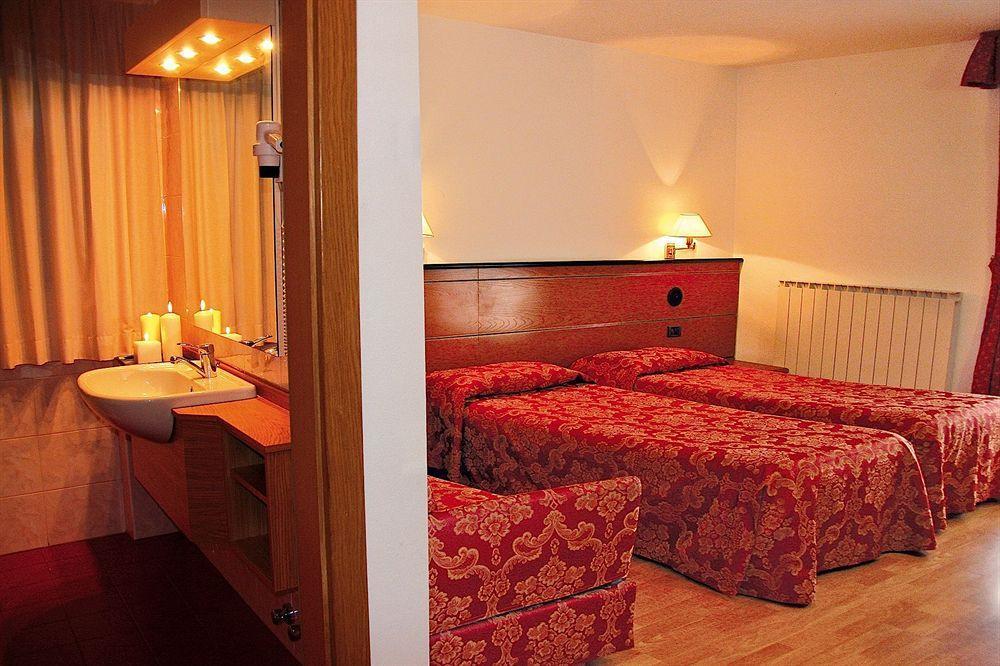 Albergo Aprica Garni Extérieur photo