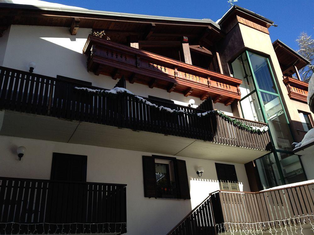 Albergo Aprica Garni Extérieur photo