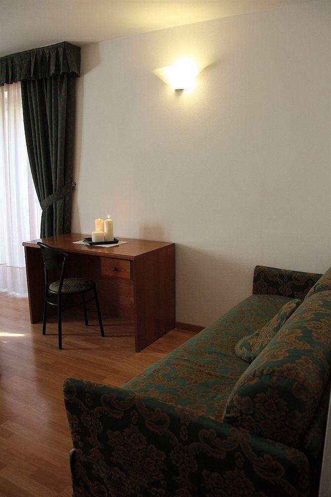 Albergo Aprica Garni Extérieur photo